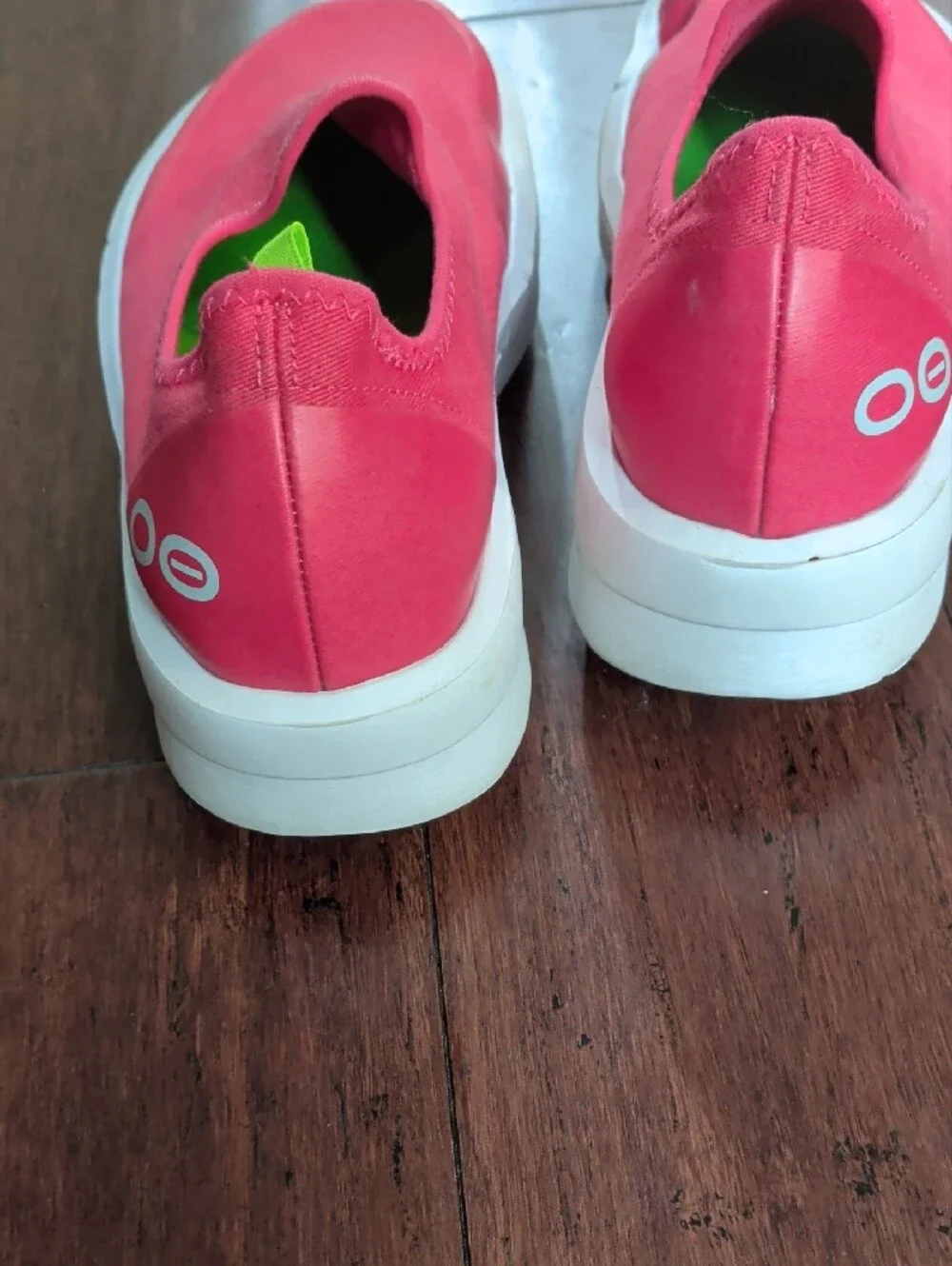 OOFOS Women's Slip-On Sneakers in Bright Pink with White Sole - Picture 9 of 14